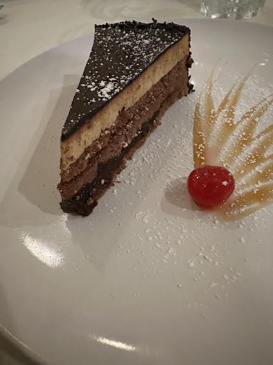 Ezio Bistro